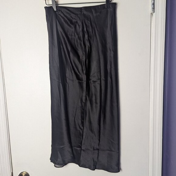NWT BANANA REPUBLIC | Zandra Black 100% Silk Bias Cut Midi Skirt | Size XS - Picture 3 of 8